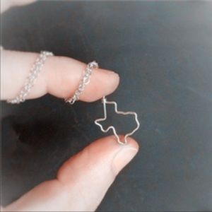 Texas dainty pendant necklace